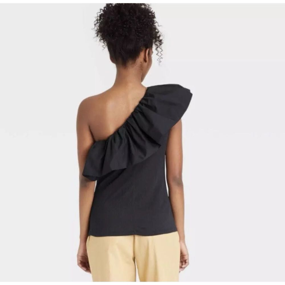 Who What Wear Plus Size Ruffle One Shoulder Top - Picture 2 of 13